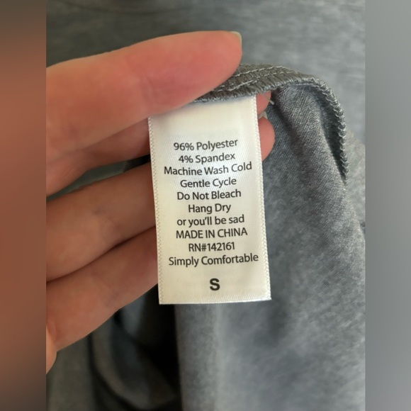 LulaRoe Randy Top - Picture 3 of 6